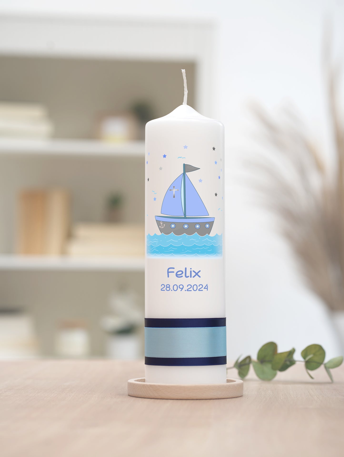 Taufkerze: Sternennacht und Segelboot – Kurs auf Hoffnung