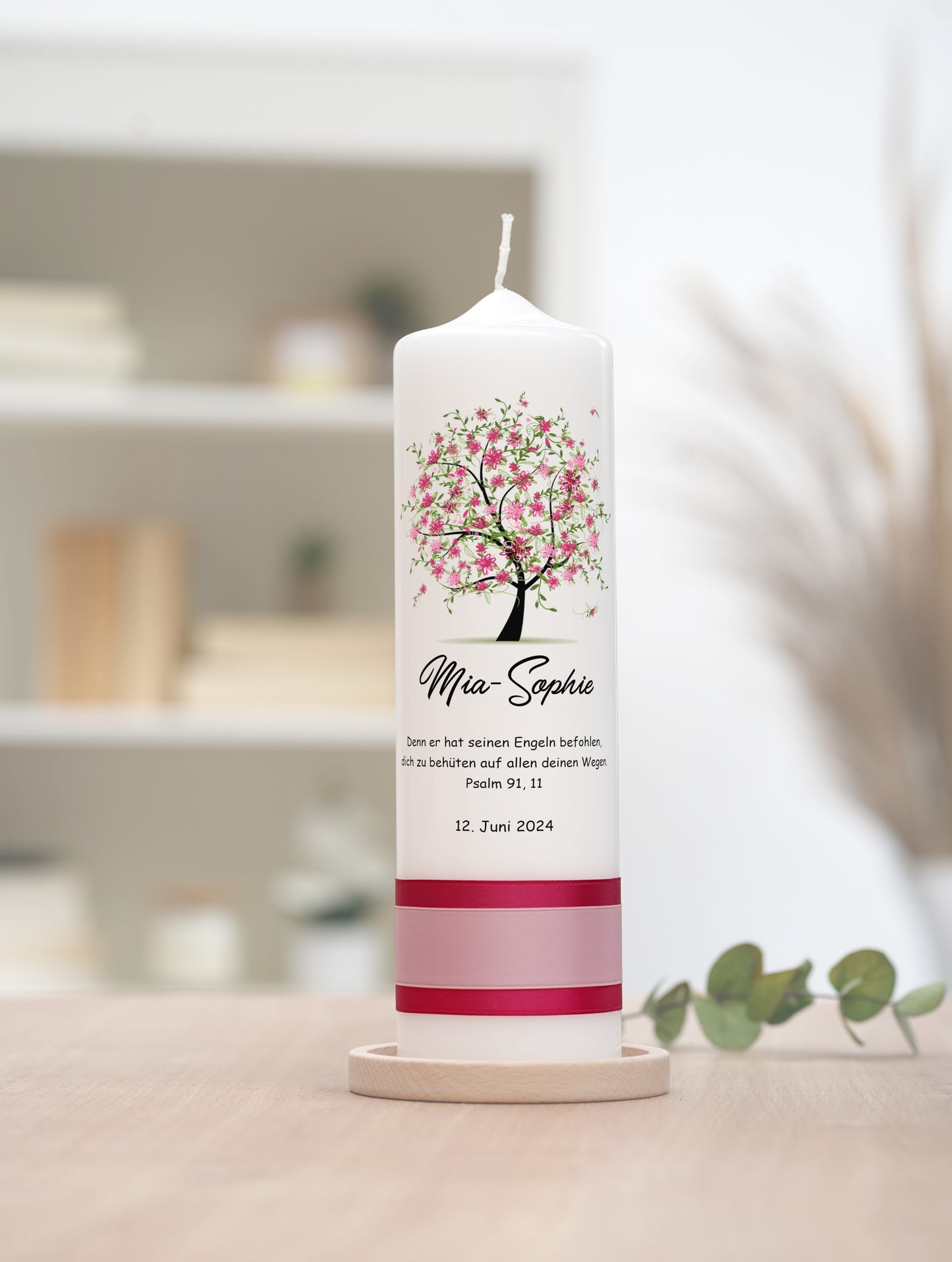 Taufkerze: Florales Frühlingsversprechen