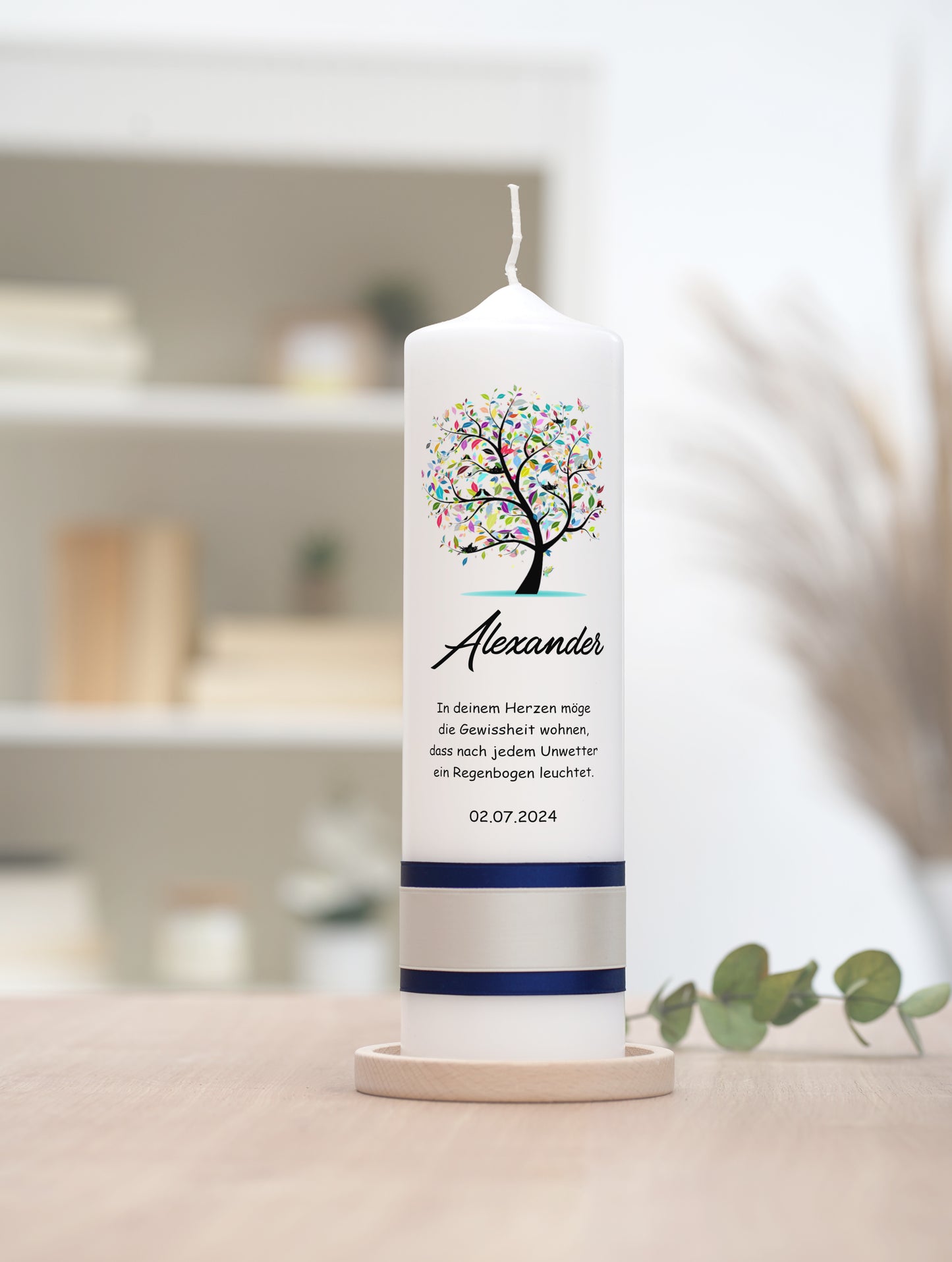 Taufkerze: Farbenharmonie des Lebensbaums