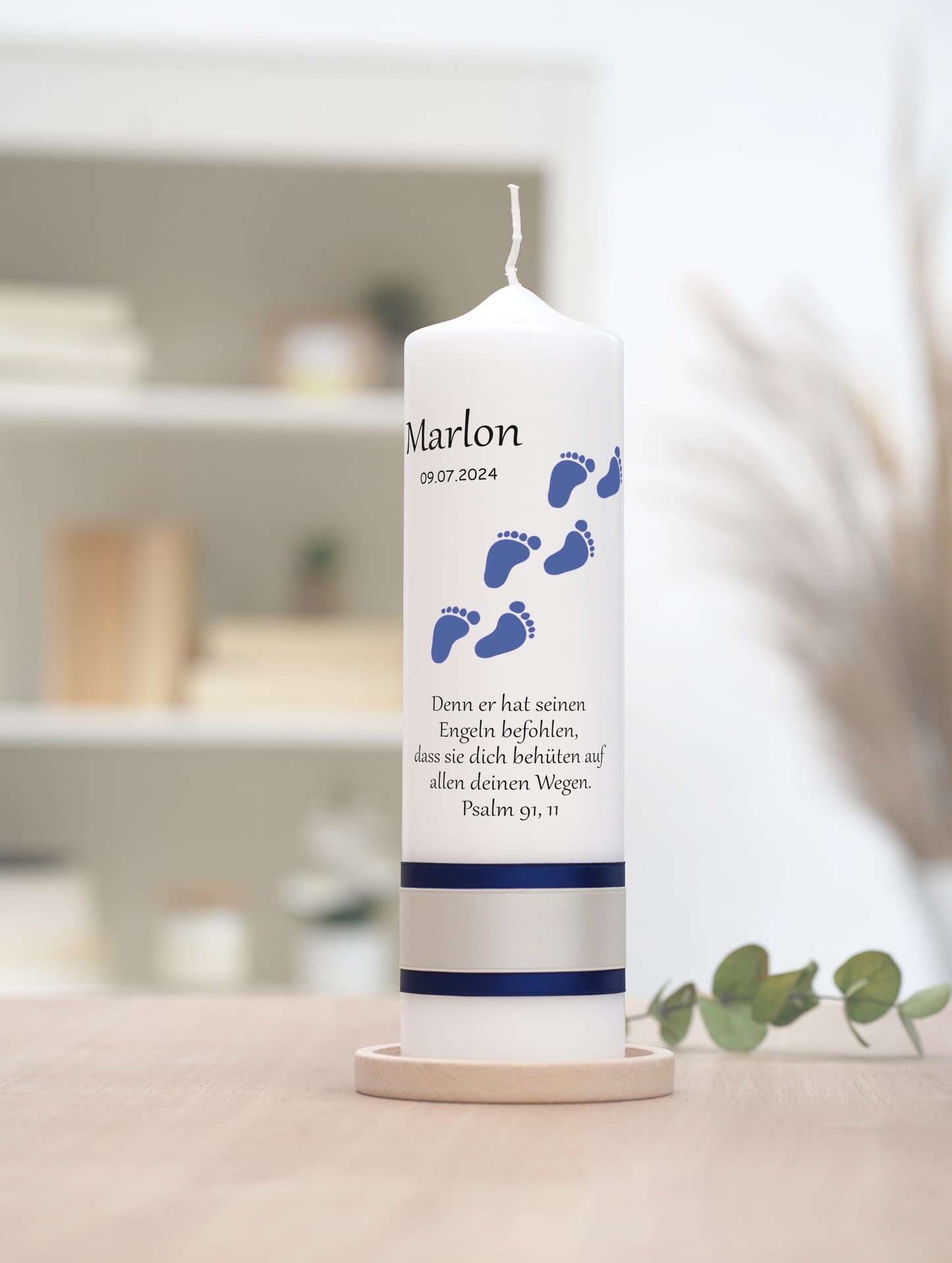 Taufkerze: Spuren im Sand des Lebens