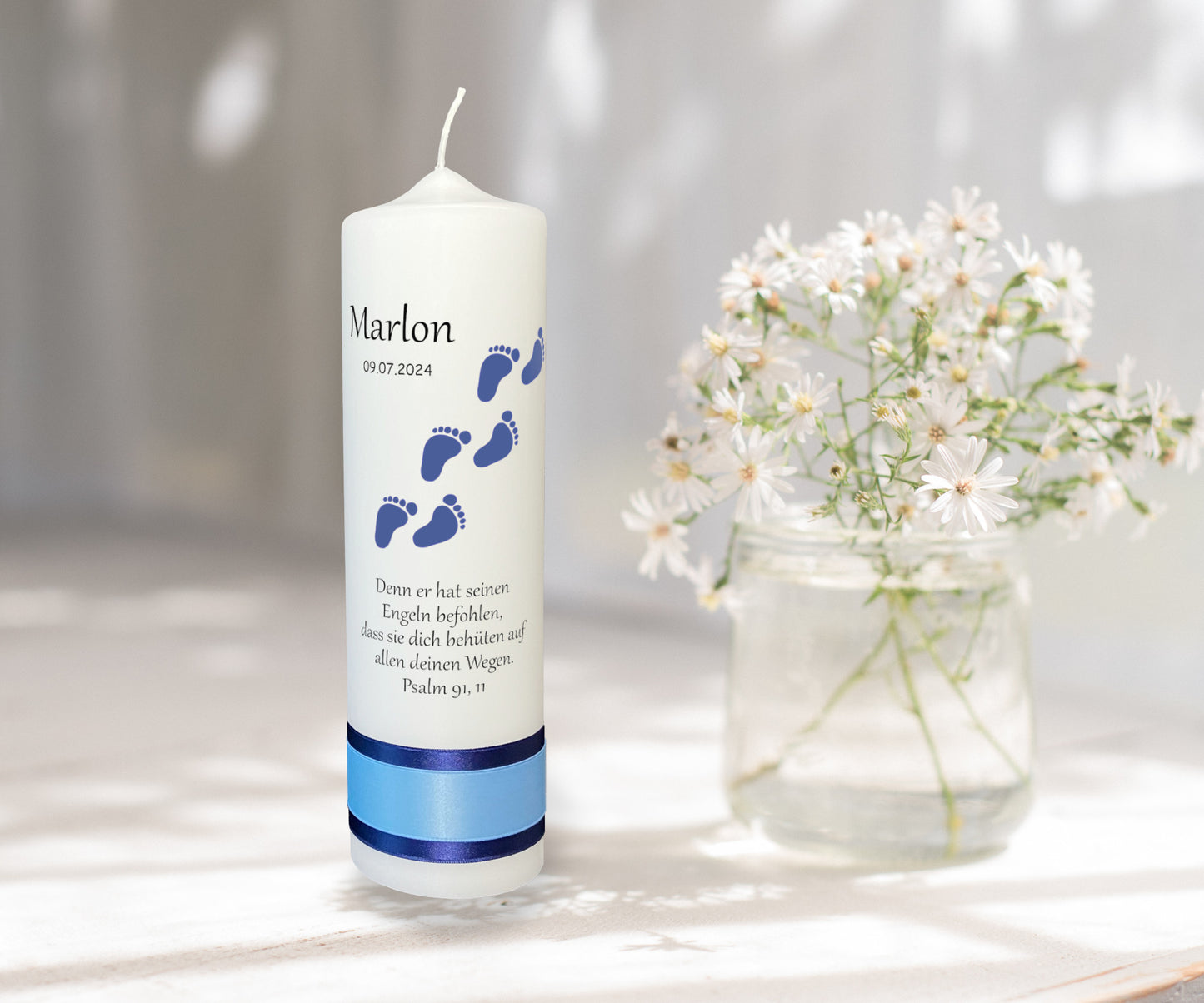 Taufkerze: Spuren im Sand des Lebens