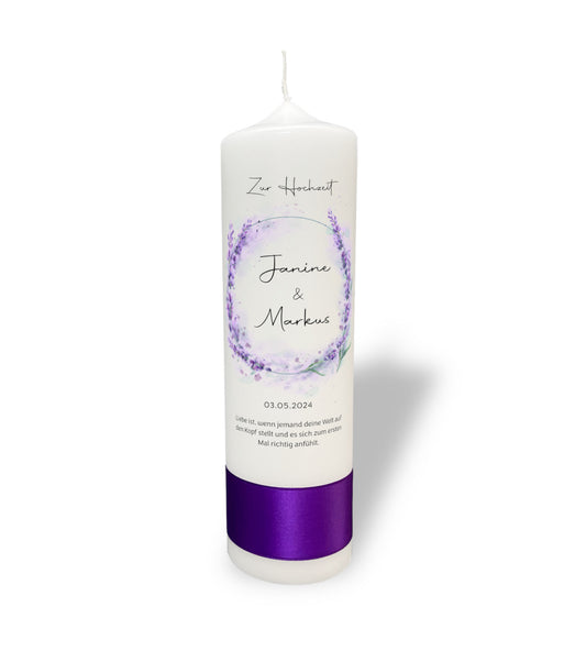 Hochzeitskerze: Duftende Blüten der Liebe